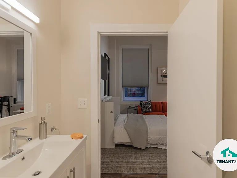8 E Fayette St #204 — Photo 8
