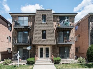 6620 W 64th Pl APT 2W, Chicago, IL 60638