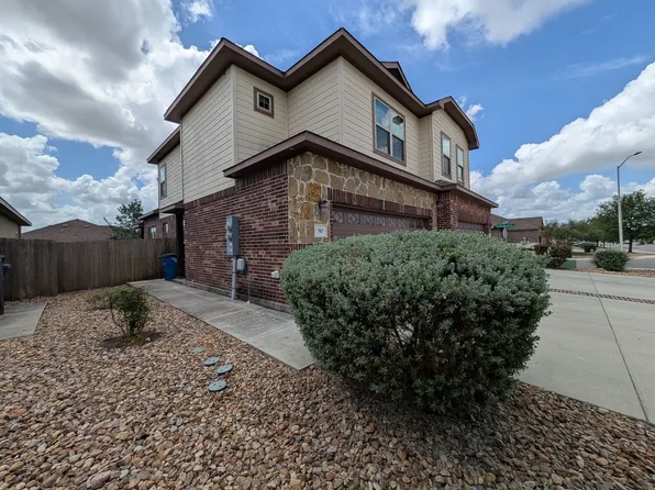 310 Creekside Curv, New Braunfels, TX 78130