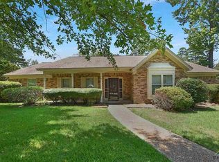 5915 Foxcroft Rd, Tyler, TX 75703