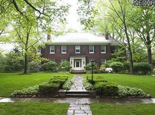 2840 Attleboro Rd, Shaker Heights, OH 44120