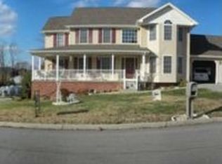 121 Carriage Ln, Blountville, TN 37617
