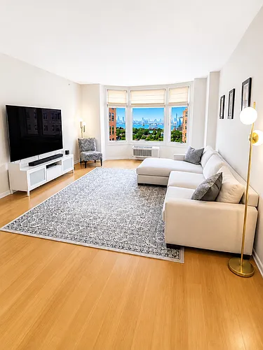2303 City Pl Photo 1