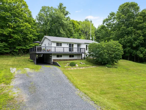 3800 Wolf Grove Rd, Lanark Highlands, ON K0G 1K0