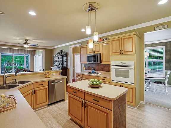 4th image of 11792 Sunderlin Dr