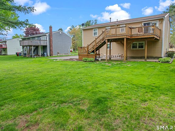 3rd image of 126 Cartpath Drive