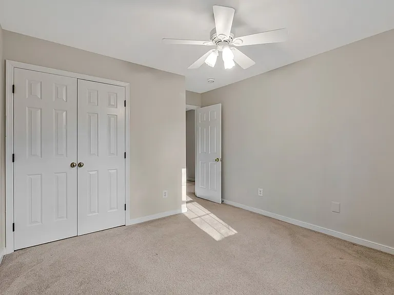1215 Delta Glen Ct — Photo 41