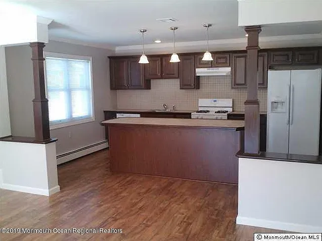 229 Torrey Pines Dr — Photo 4