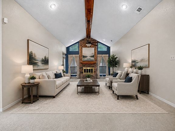 5th image of 431 Tate Dr