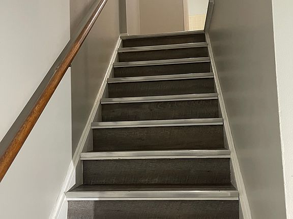 5th image of 5696 Beechcroft Rd APT M