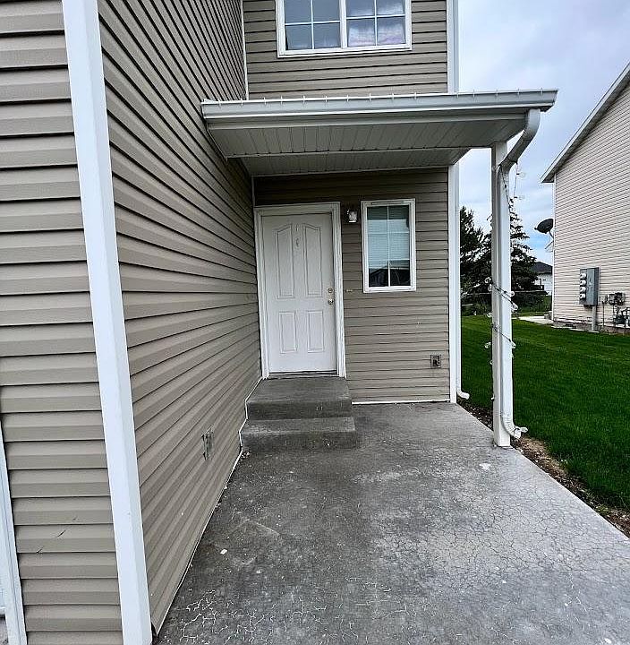 1st image of 3688 Deloy Dr APT 1