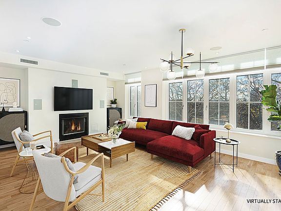 2nd image of 11 2nd Pl APT 501