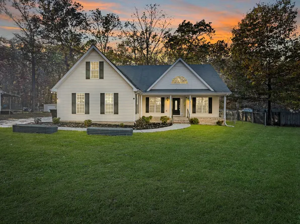 212 Marks Ave, Tullahoma, TN 37388