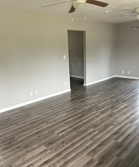 801 Howell St — Photo 3