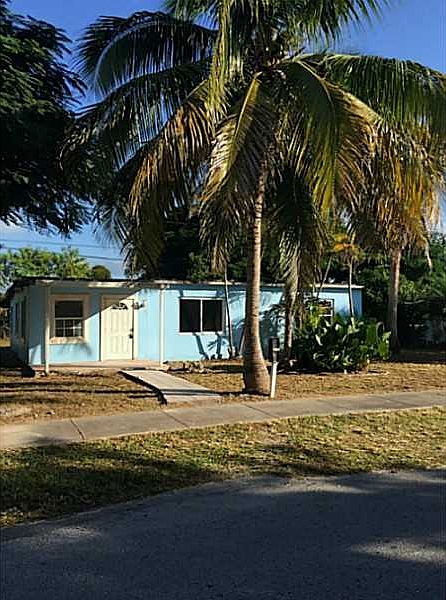 1st image of 15475 Leisure Dr