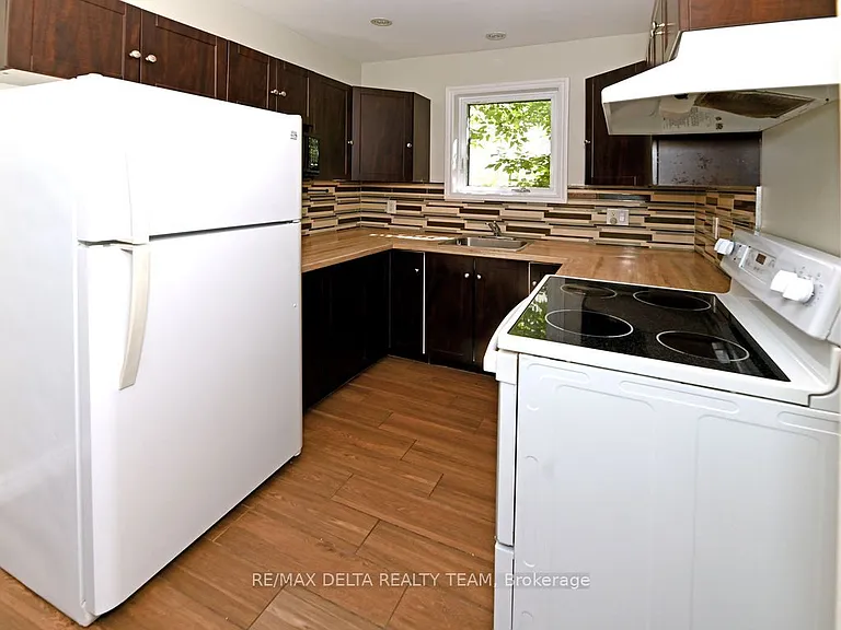 355 Bronson Ave — Photo 16