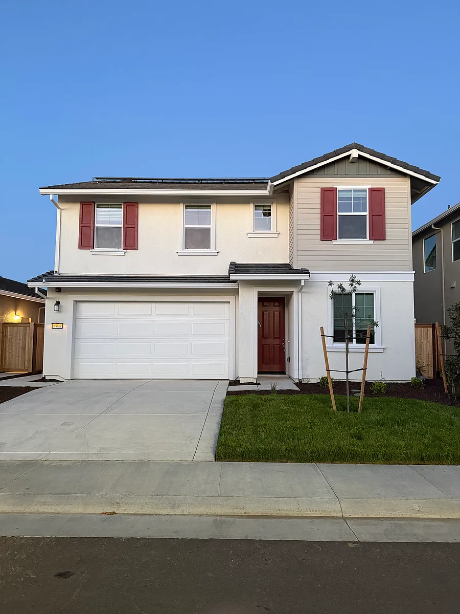 Building Photo - 8408 Sinesky Way