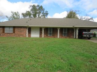 817 Fallwood Dr, Columbus, MS 39702