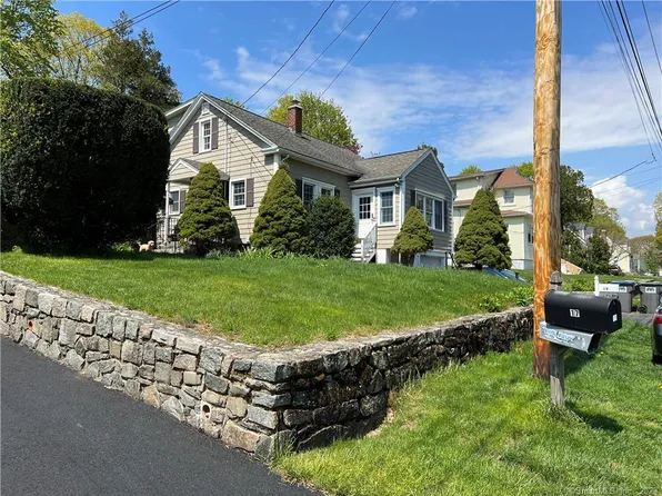 19 George Street, Trumbull, CT 06611
