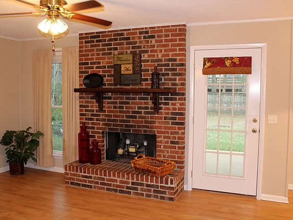 5th image of 118 Foxhill Dr