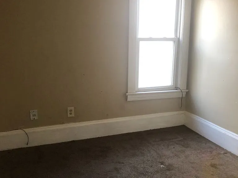 5627 Jefferson Ave — Photo 7