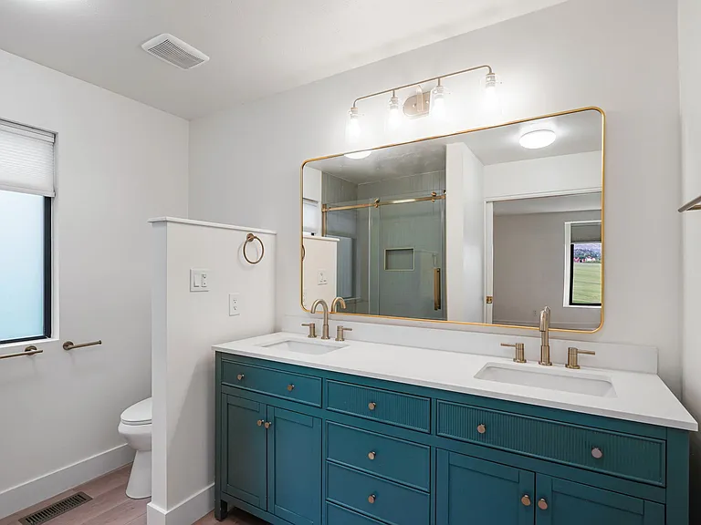 1275 Cambridge Ct — Photo 14