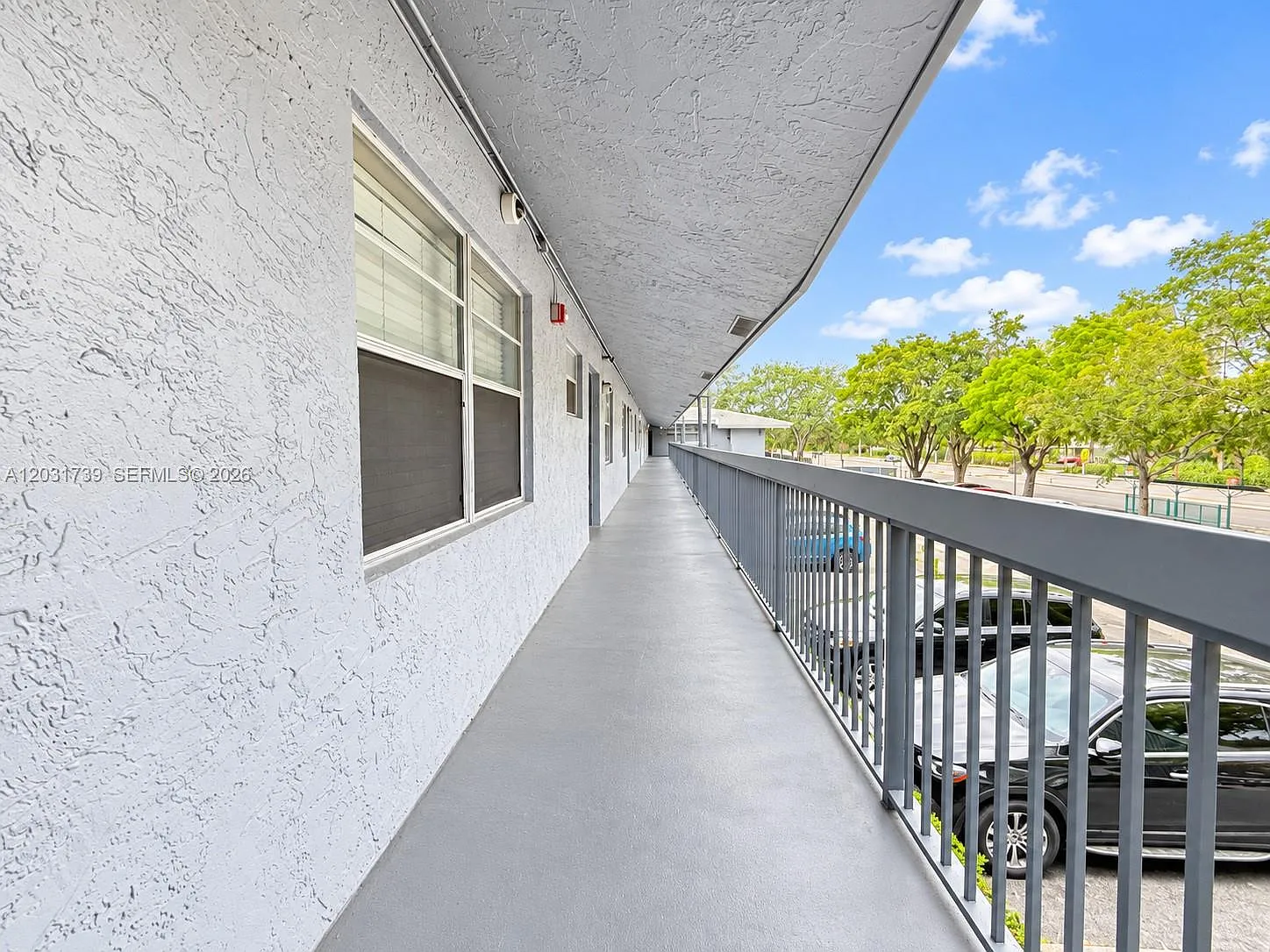 Oxford Condo — Photo 3