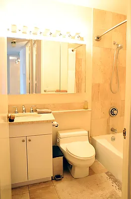 Sold by UPIA Properties LLC | media 39