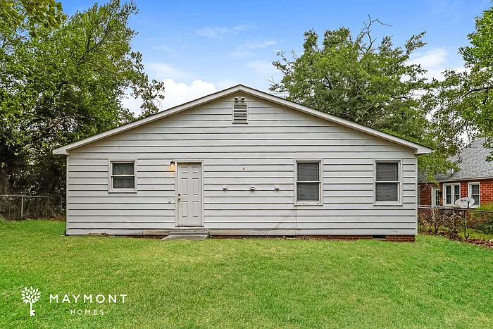 2358 Forster St — Photo 14