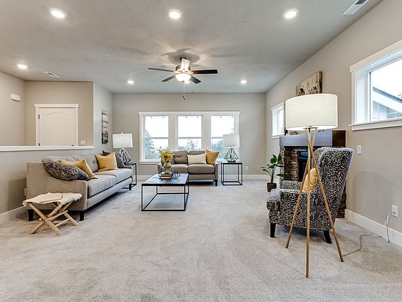 3rd image of 21192 SE Golden Market Ln
