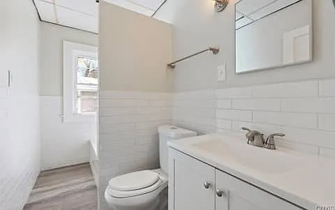 126 Ashdale Ave #1 — Photo 9