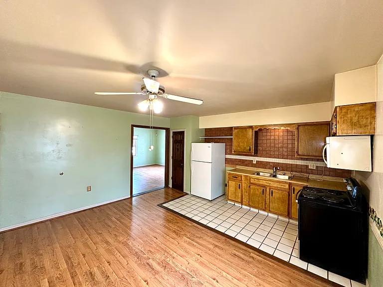 613 Countyline St #1 — Photo 10