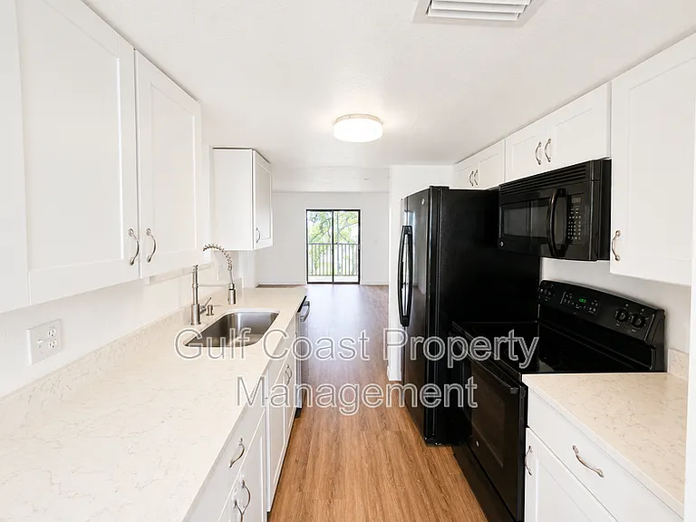 5310 26th St W #1406 — Photo 5