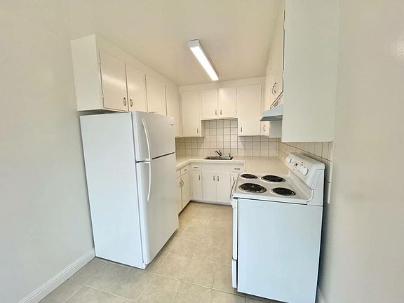 4th image of 1226 19th Ave #12