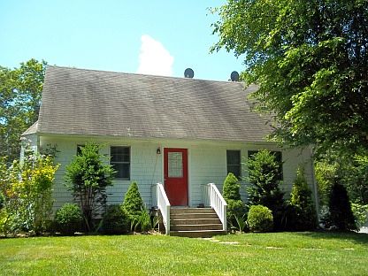 1st image of 78 Crystal Dr