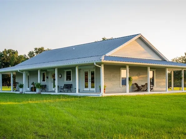 3650 SE 165th Ave, Morriston, FL 32668