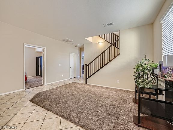 4th image of 10610 Mount Jefferson Ave
