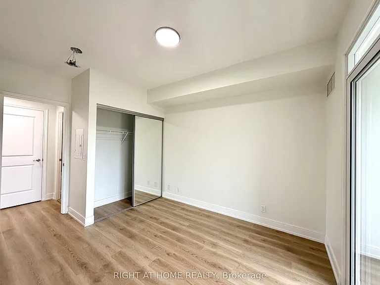 9235 Jane St #214 — Photo 18