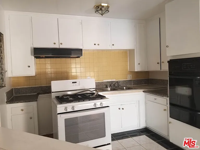 4106 Rosewood Ave #5 — Photo 6