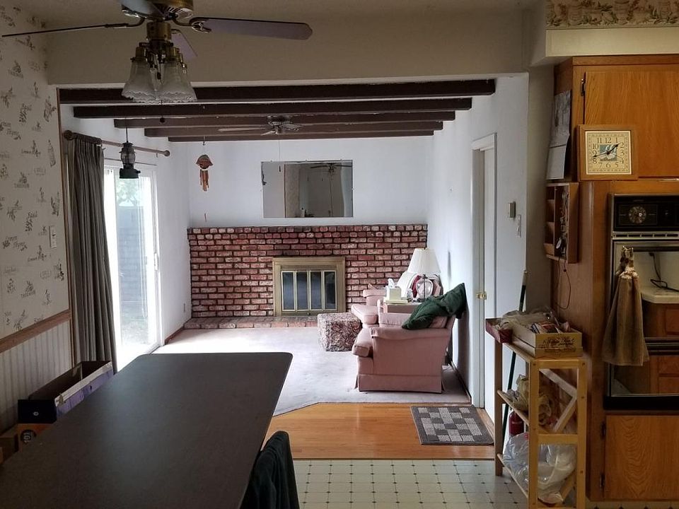 2nd image of 5141 Pharlap Ave