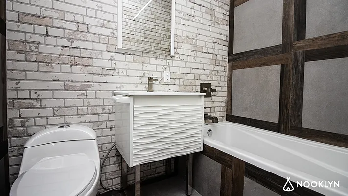 Rented by Nooklyn NYC LLC | media 13