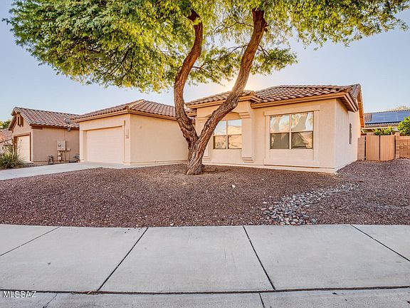 3rd image of 9163 N Treasure Mountain Dr