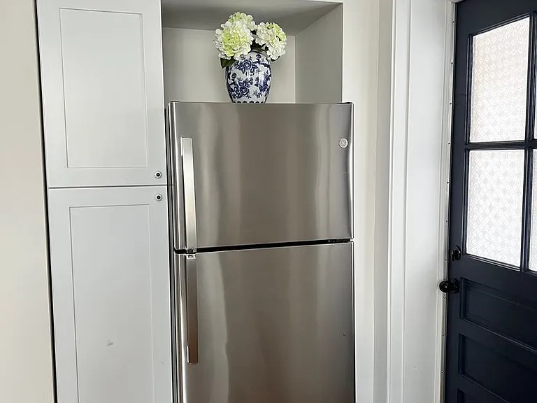 106 E Broad St — Photo 29