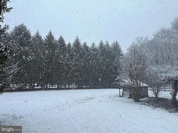 5th image of 1470 Bennett Rd