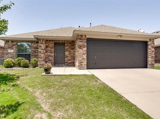 163 Wandering Dr, Forney, TX 75126