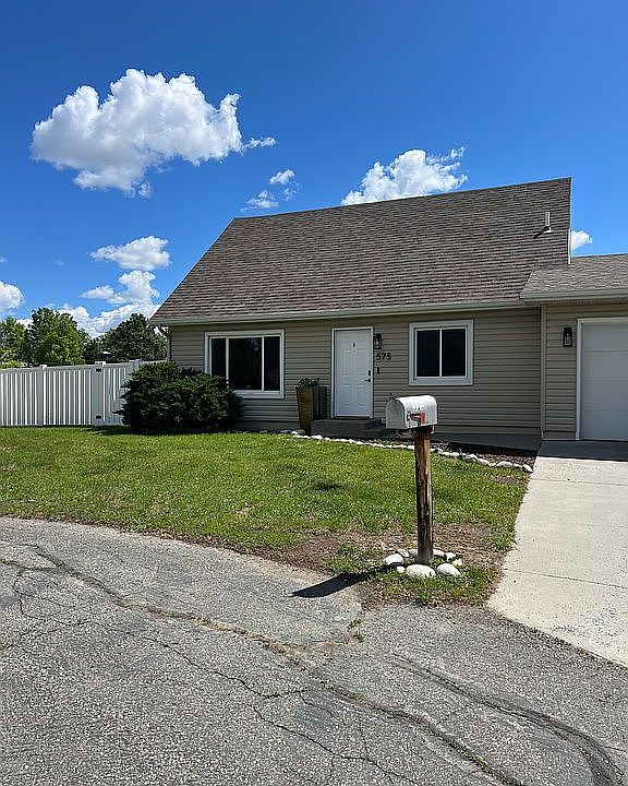 1st image of 575 Chokecherry Pl