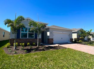 450 Spring Hill Lake Loop, Cape Coral, FL 33993