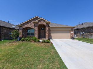 112 Sunken Meadow Ct, Denton, TX 76210
