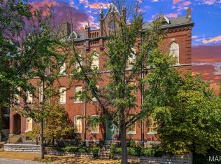 1621 S 11th St APT B, Saint Louis, MO 63104