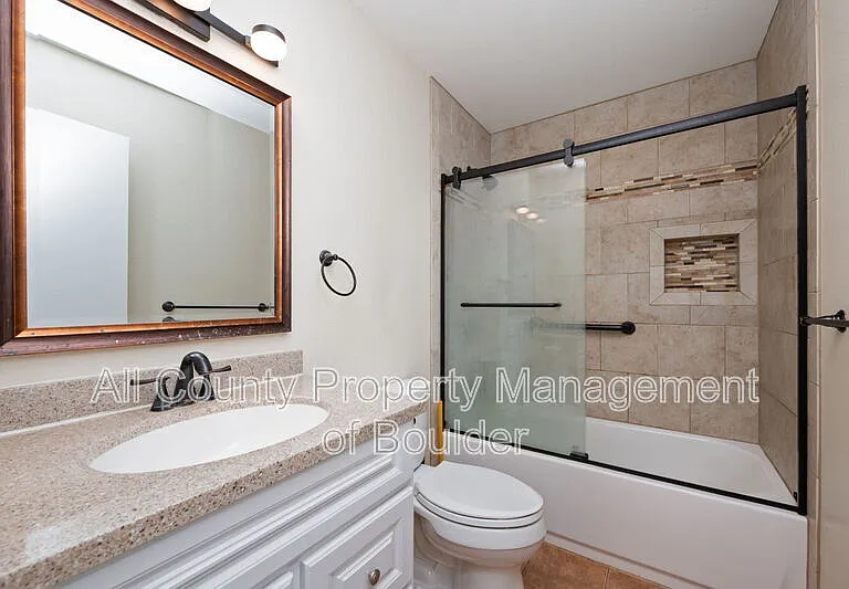800 W Moorhead Cir #C — Photo 14